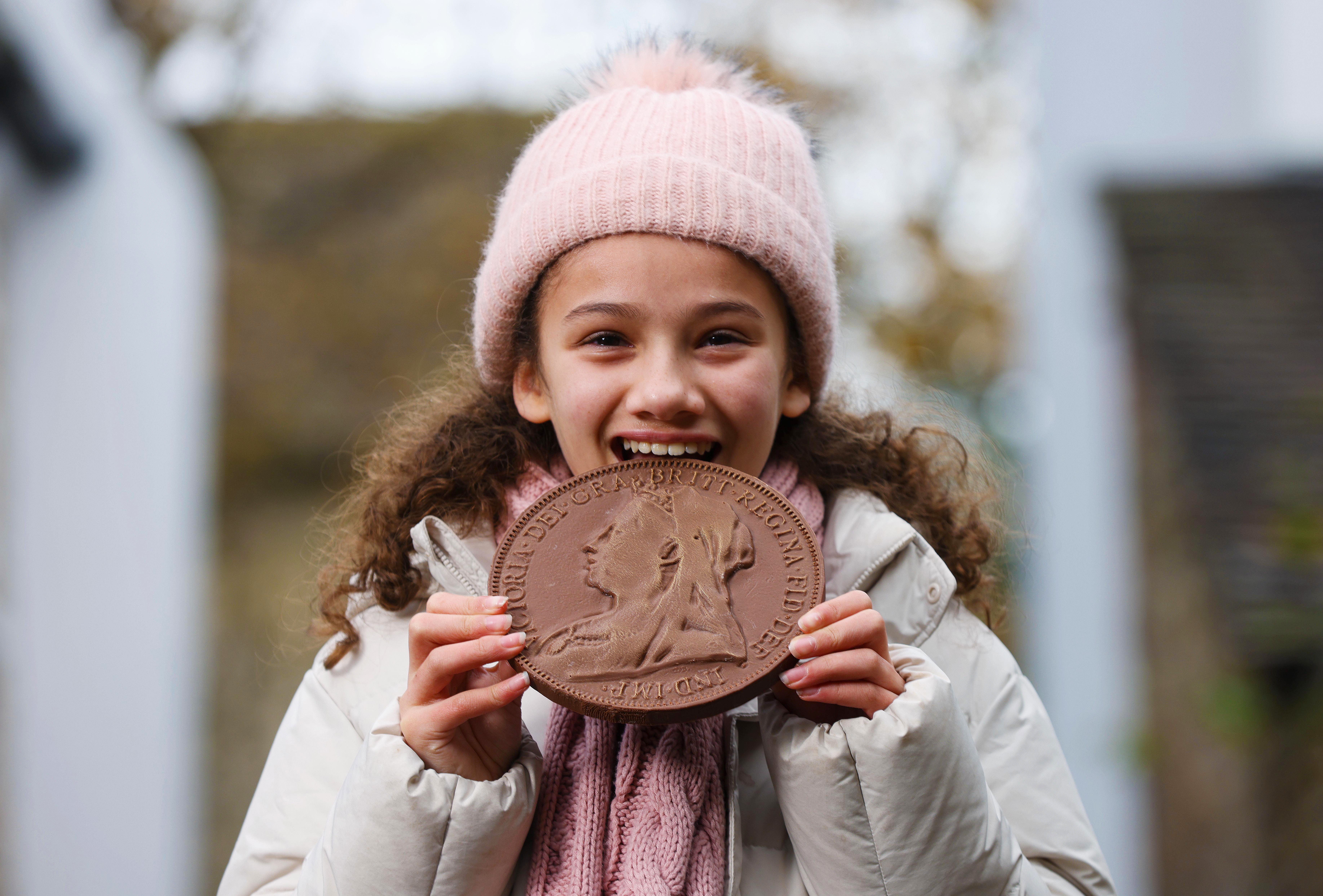 Cash Access UK - Minted in history: Cash Access UK opens 200th banking hub